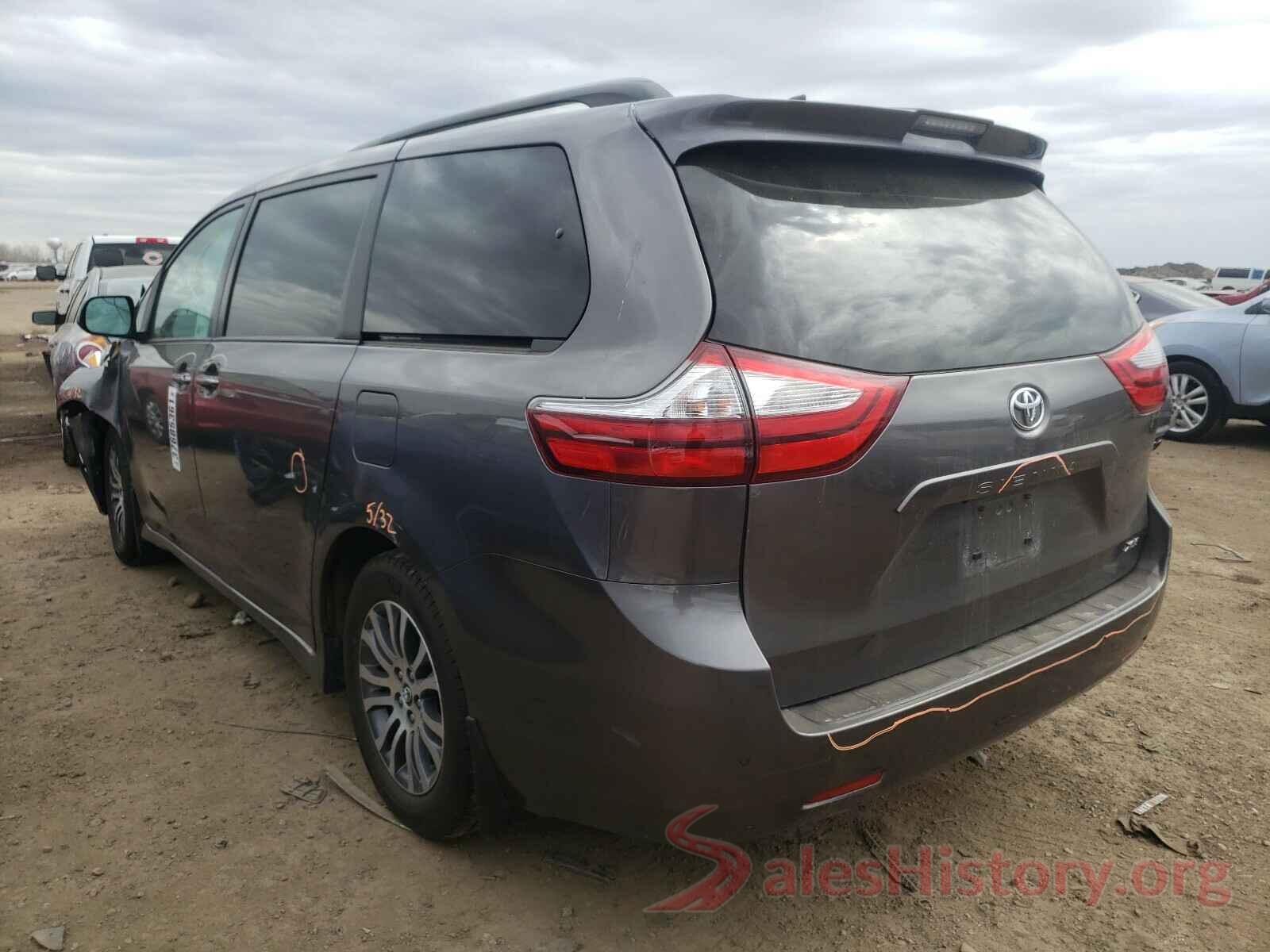 5TDYZ3DC4JS962685 2018 TOYOTA SIENNA