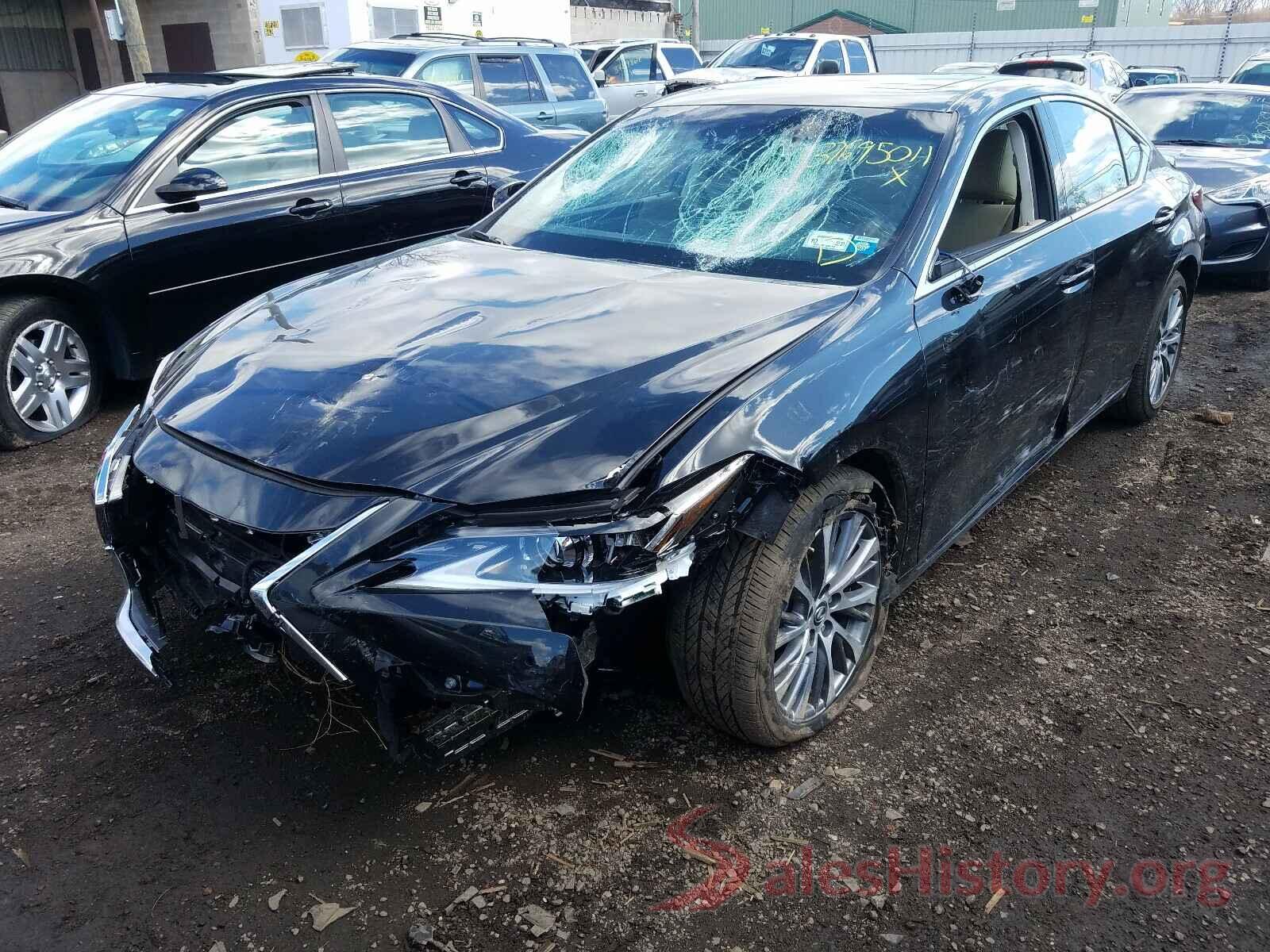 58ADZ1B18MU083523 2021 LEXUS ES350