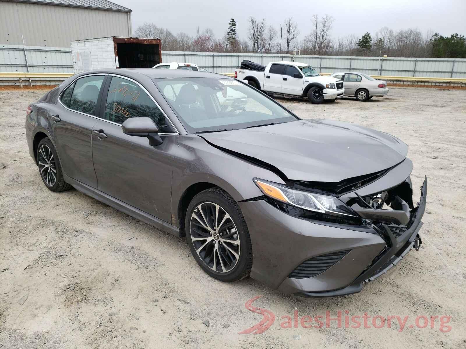 4T1G11AK2LU395471 2020 TOYOTA CAMRY