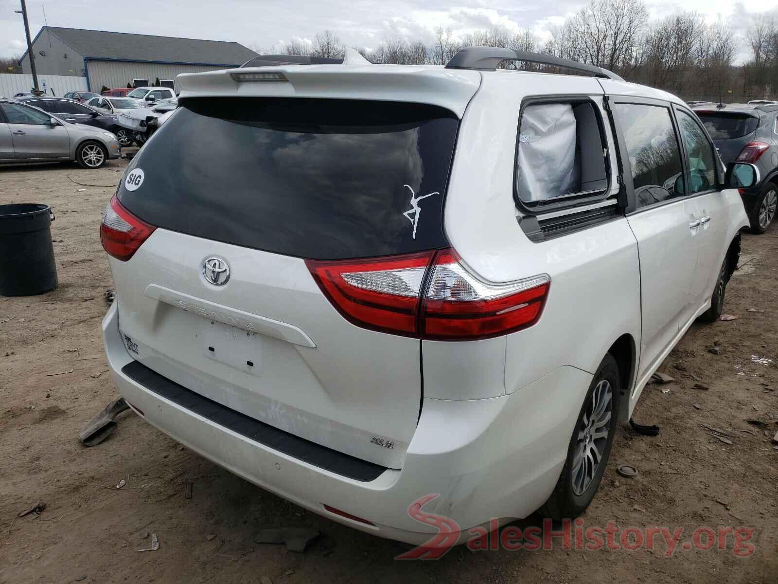 5TDYZ3DC9KS017961 2019 TOYOTA SIENNA