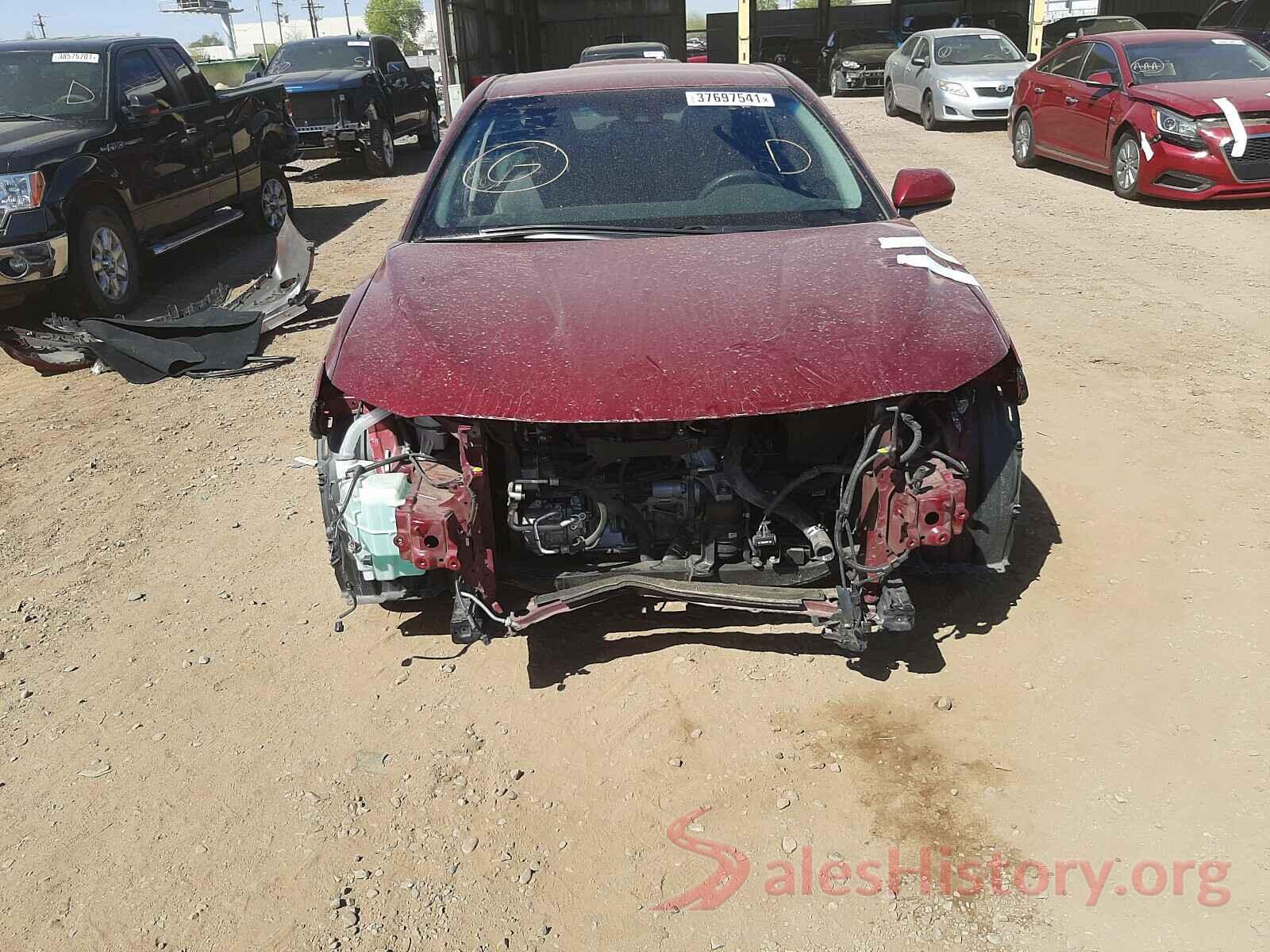 4T1B11HK3JU628299 2018 TOYOTA CAMRY