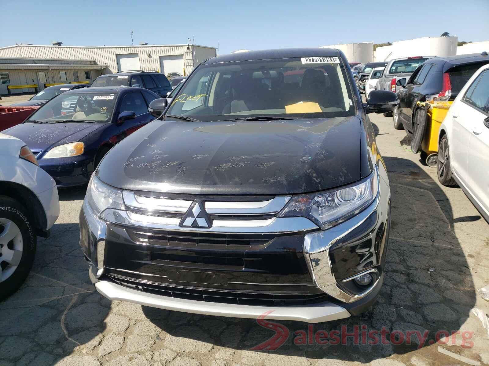 JA4AD3A32JJ004978 2018 MITSUBISHI OUTLANDER