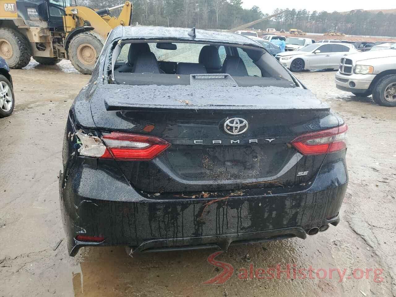 4T1T11AKXNU670781 2022 TOYOTA CAMRY