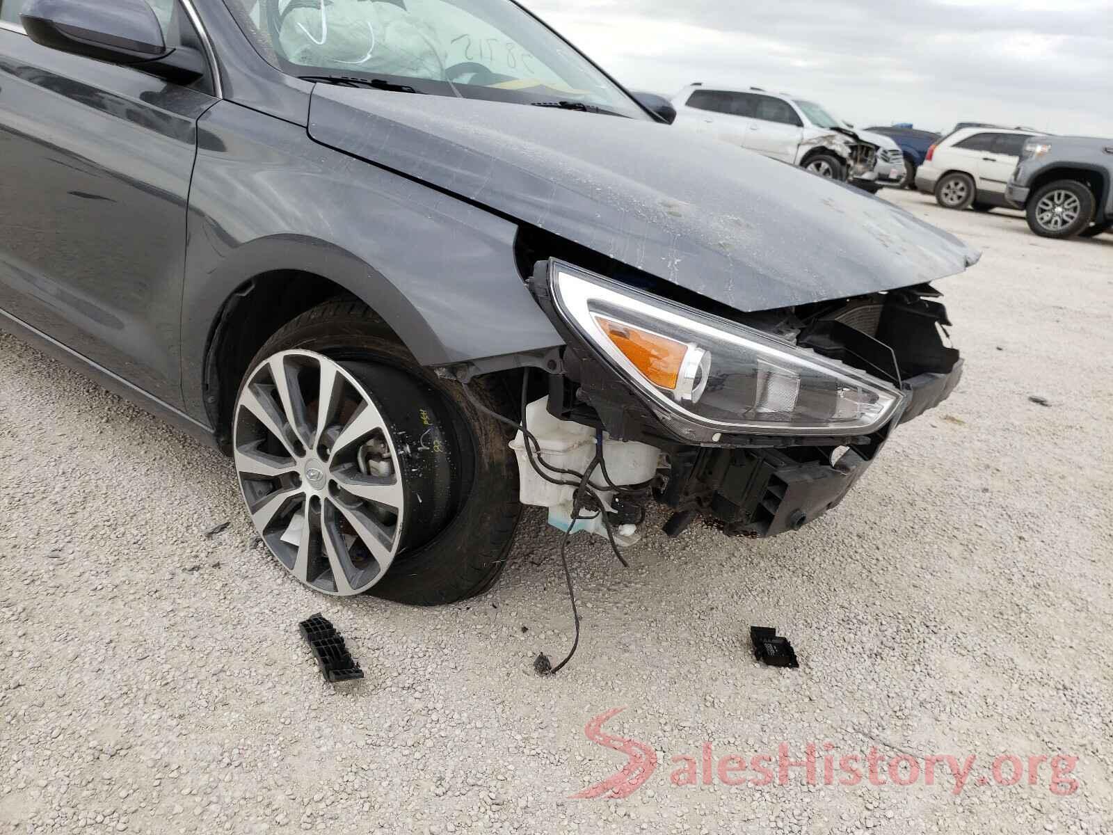 KMHH35LE0JU063877 2018 HYUNDAI ELANTRA