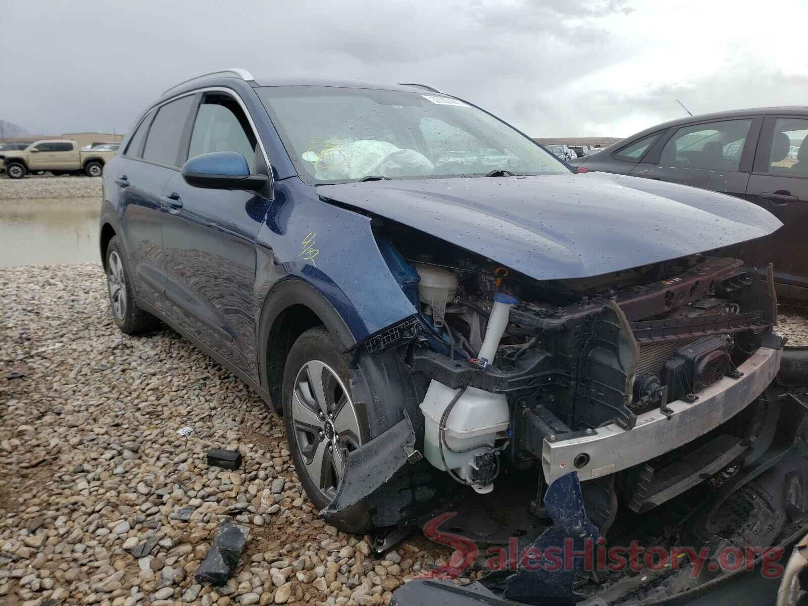 KNDCB3LC2K5262221 2019 KIA NIRO