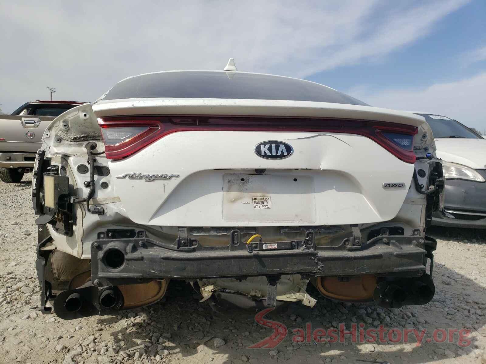 KNAE25LA5J6013792 2018 KIA STINGER