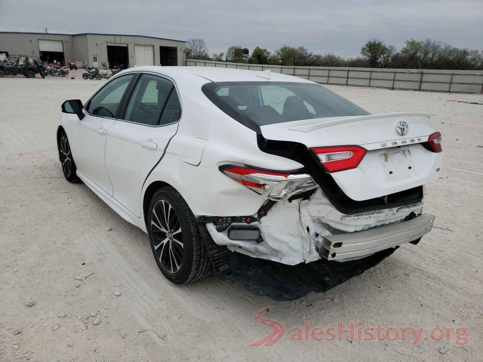 4T1B11HK8KU762744 2019 TOYOTA CAMRY