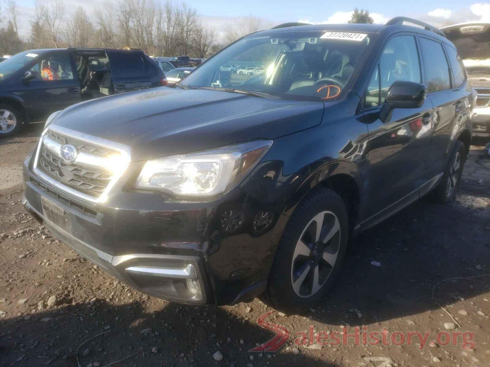 JF2SJAGC1JH537962 2018 SUBARU FORESTER