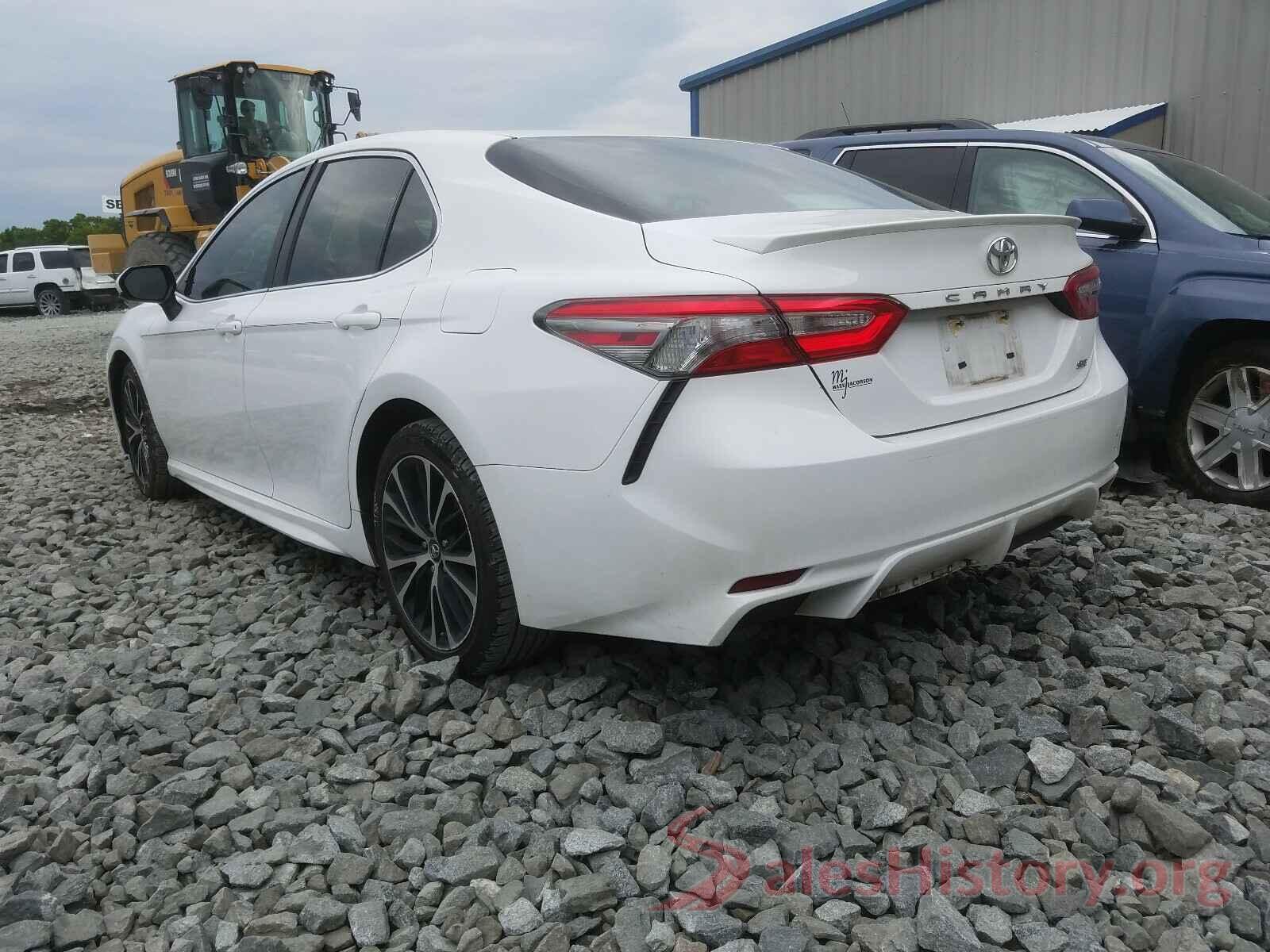 4T1B11HK4JU567321 2018 TOYOTA CAMRY