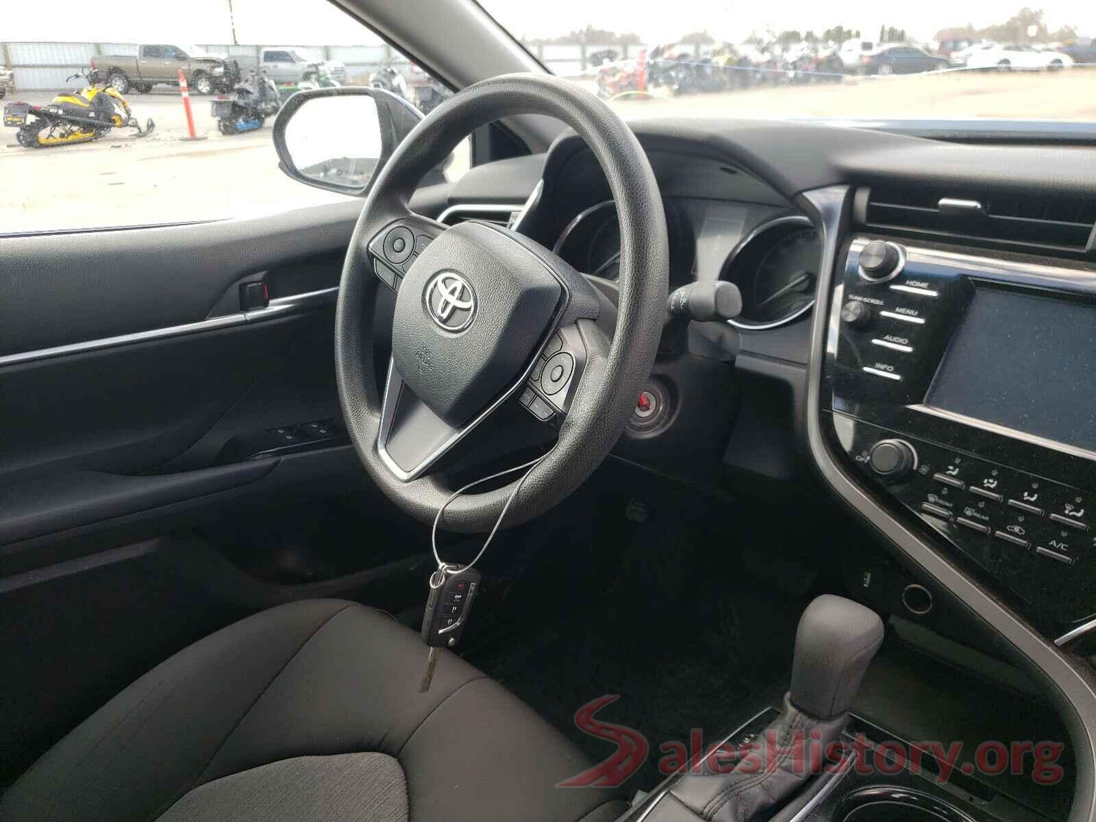 4T1B11HK7JU592374 2018 TOYOTA CAMRY