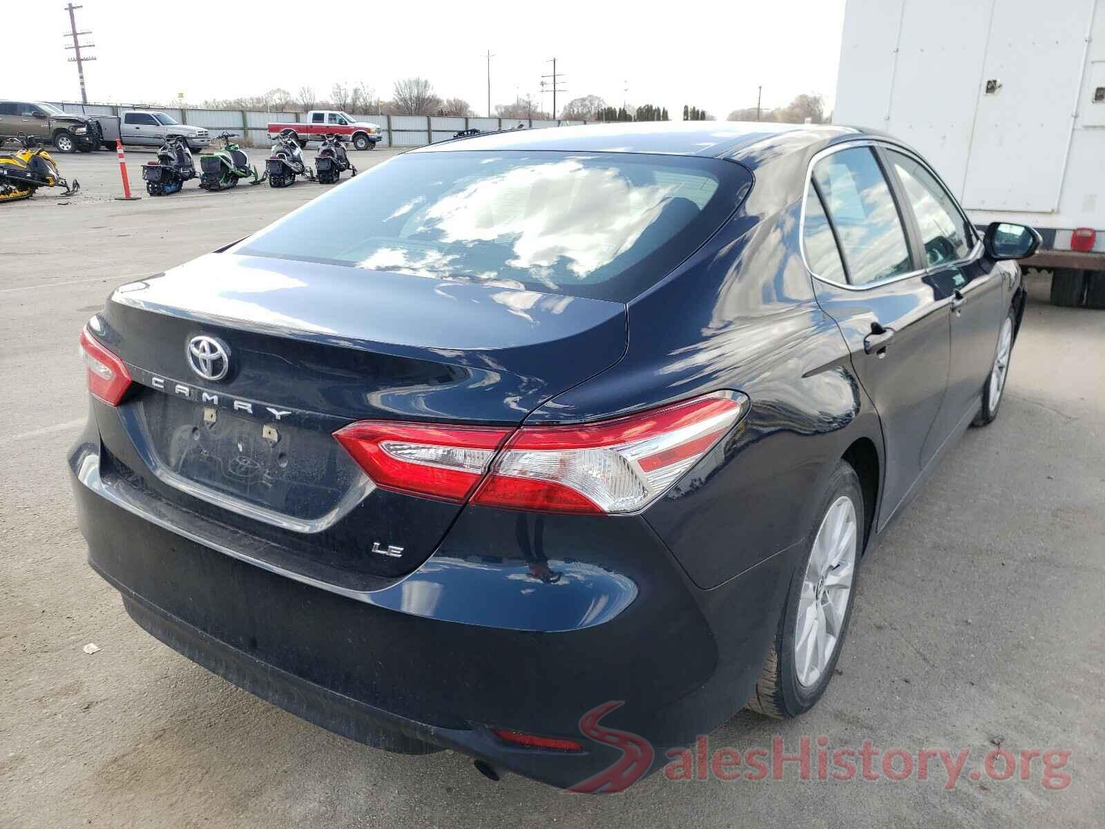 4T1B11HK7JU592374 2018 TOYOTA CAMRY