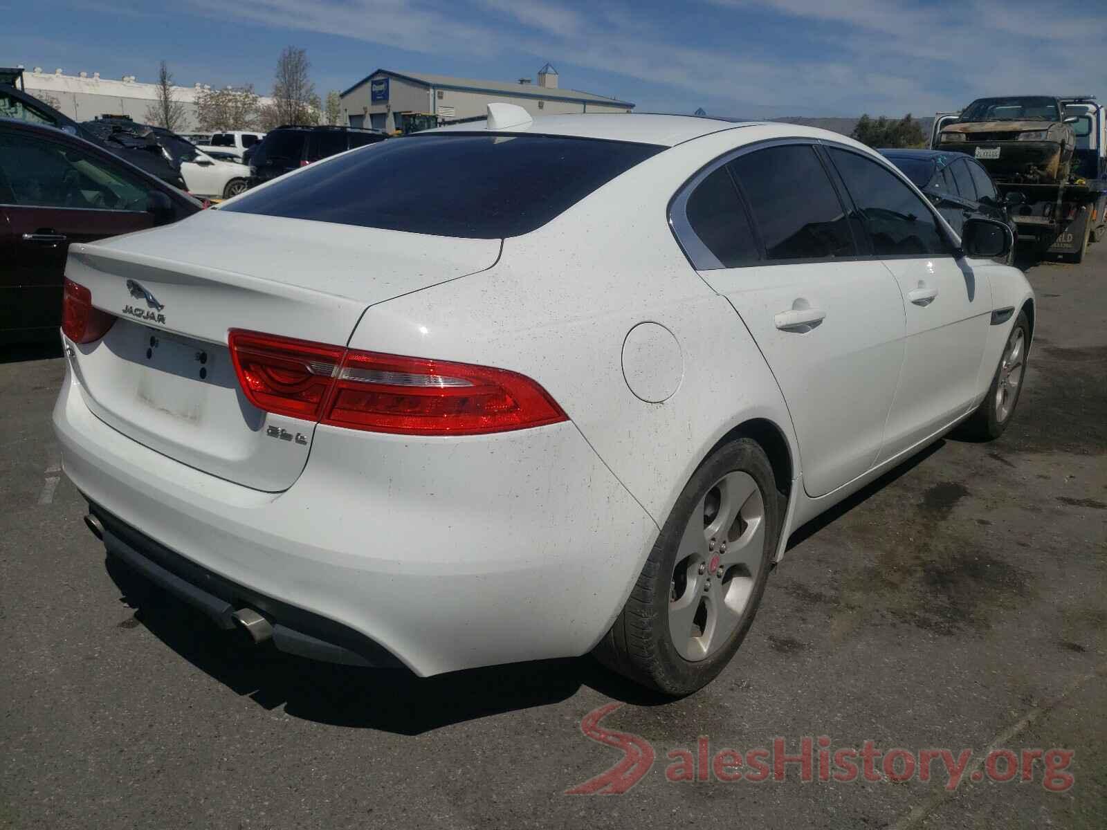 SAJAR4FX8JCP31377 2018 JAGUAR XE