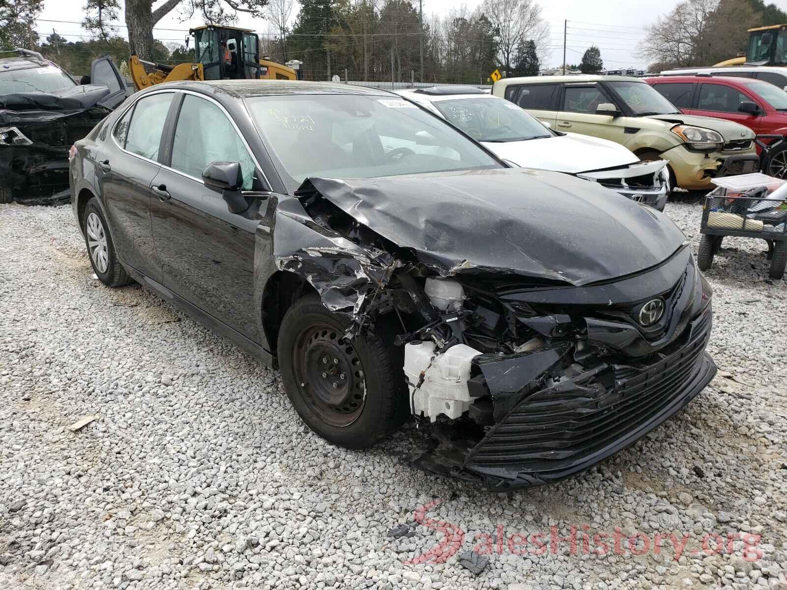 4T1B11HKXKU705574 2019 TOYOTA CAMRY