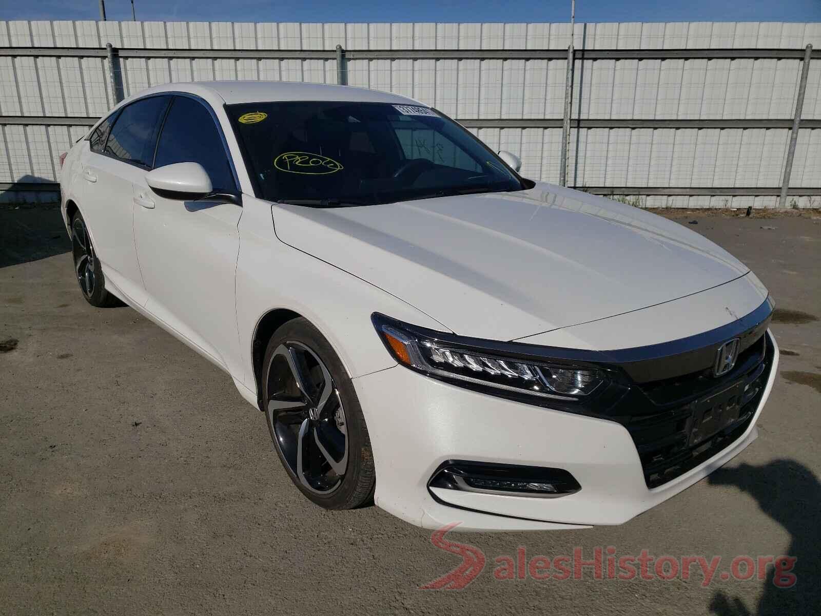 1HGCV1F35JA215716 2018 HONDA ACCORD