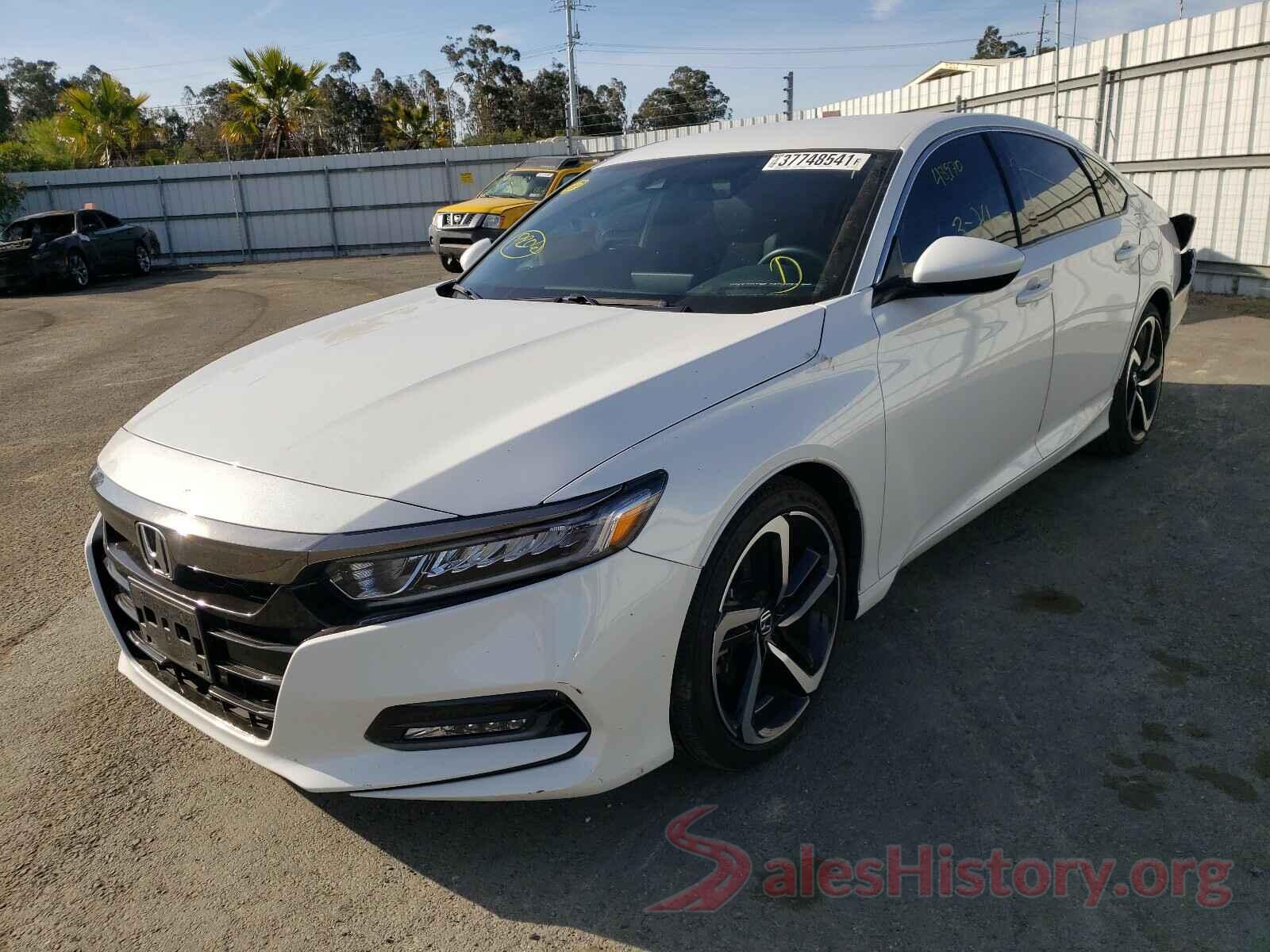 1HGCV1F35JA215716 2018 HONDA ACCORD