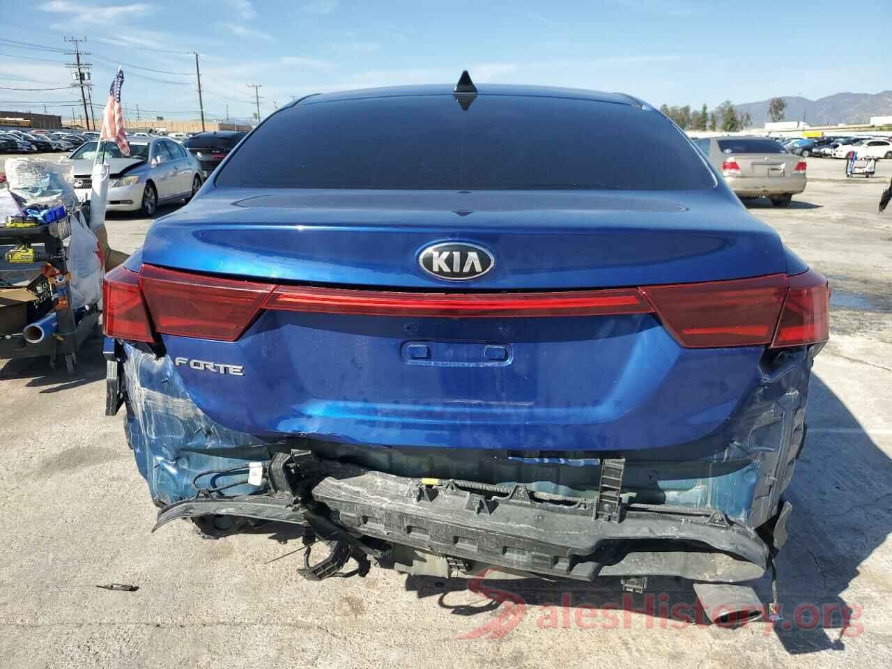 3KPF24AD5LE184098 2020 KIA FORTE