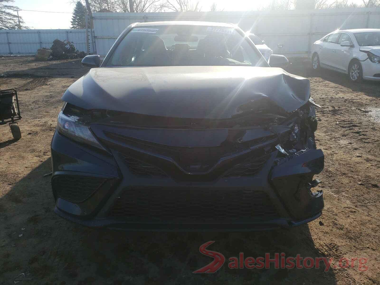 4T1G11AK8MU417166 2021 TOYOTA CAMRY