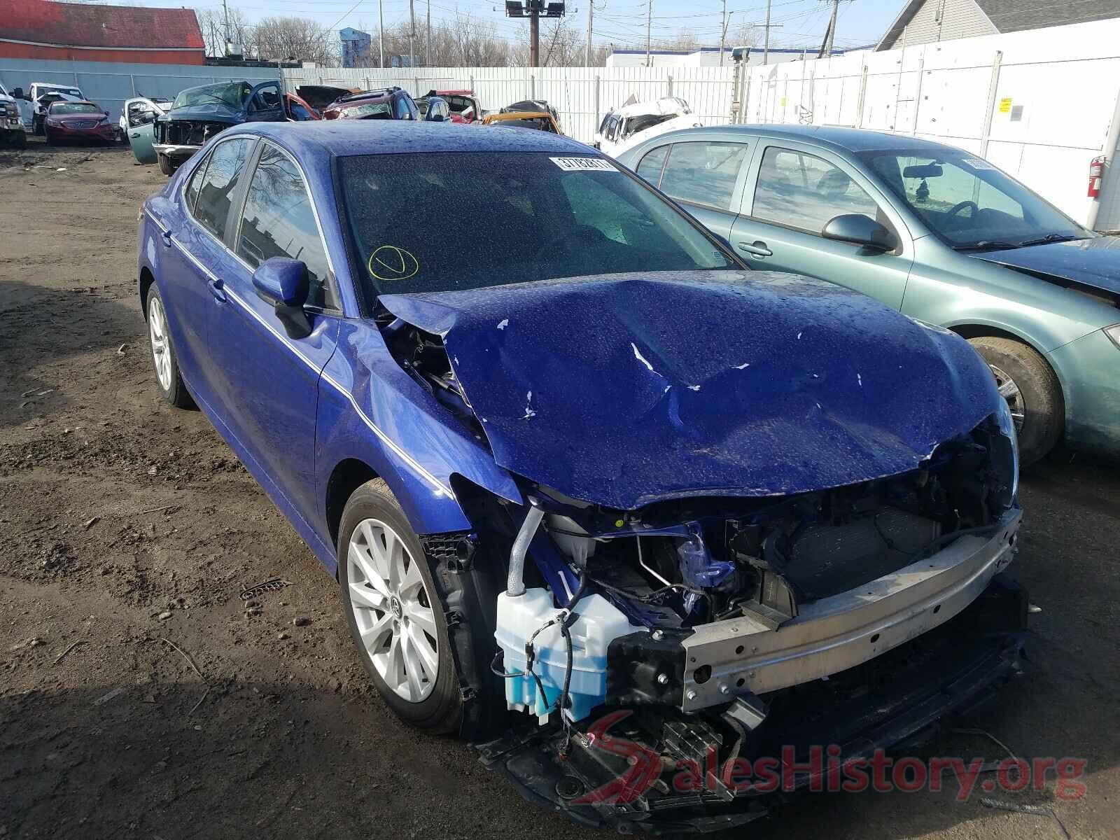 4T1B11HK6JU572469 2018 TOYOTA CAMRY