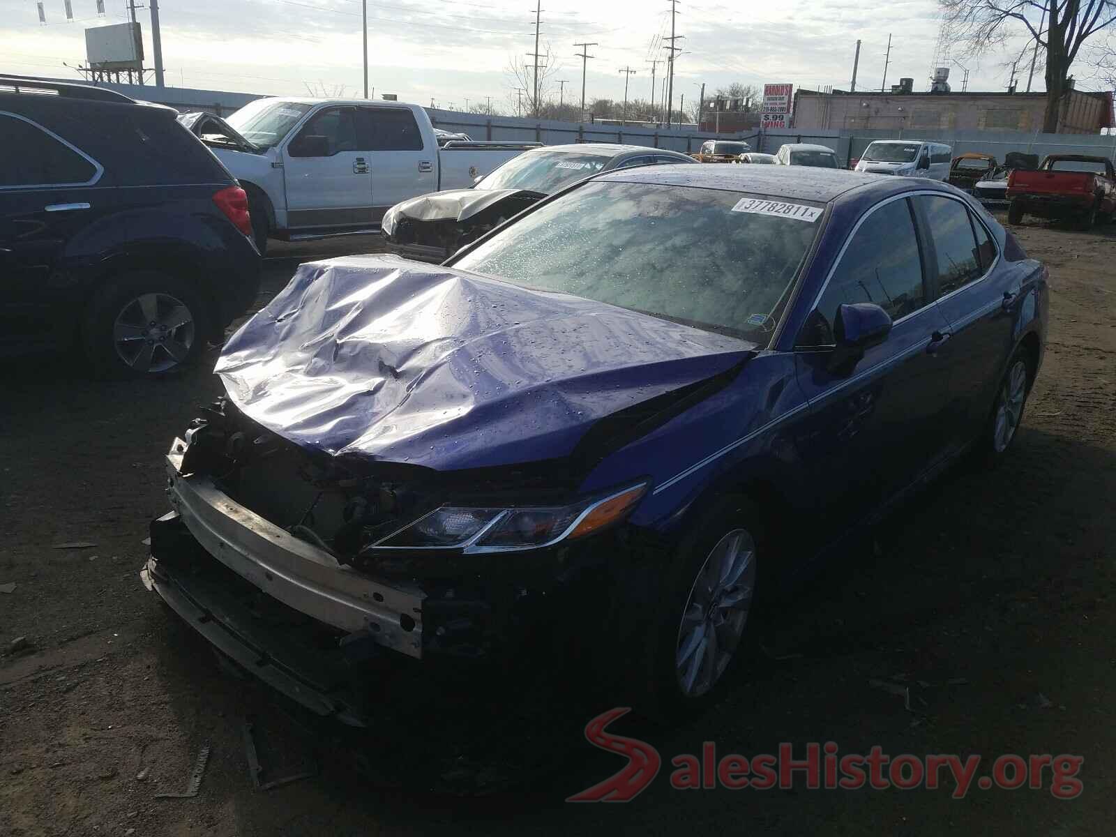 4T1B11HK6JU572469 2018 TOYOTA CAMRY