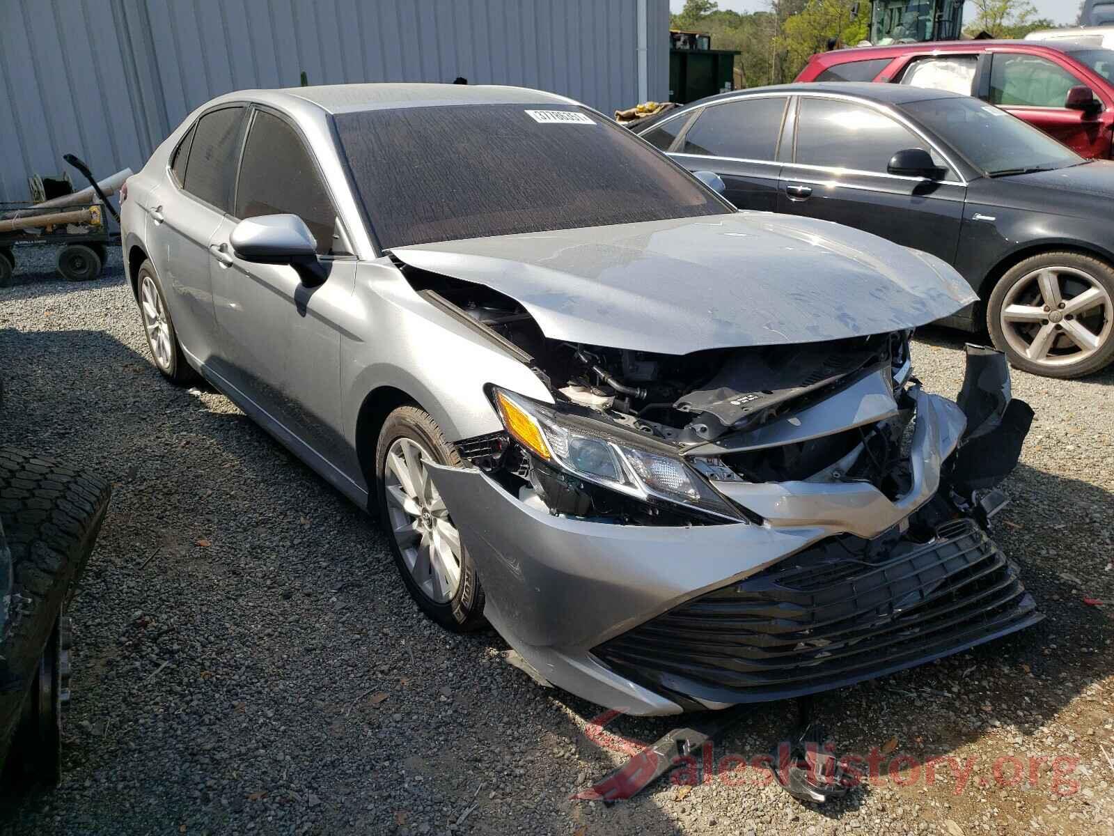 4T1B11HK8KU742588 2019 TOYOTA CAMRY