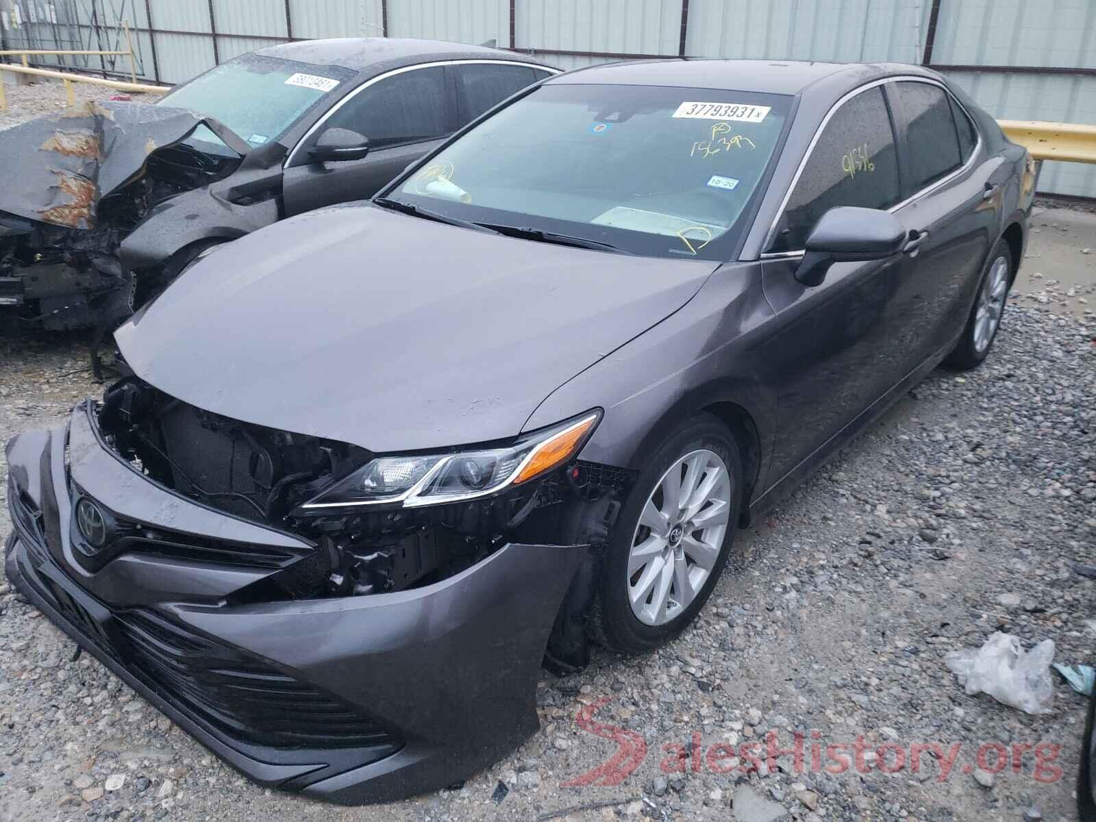 4T1B11HK1JU156393 2018 TOYOTA CAMRY