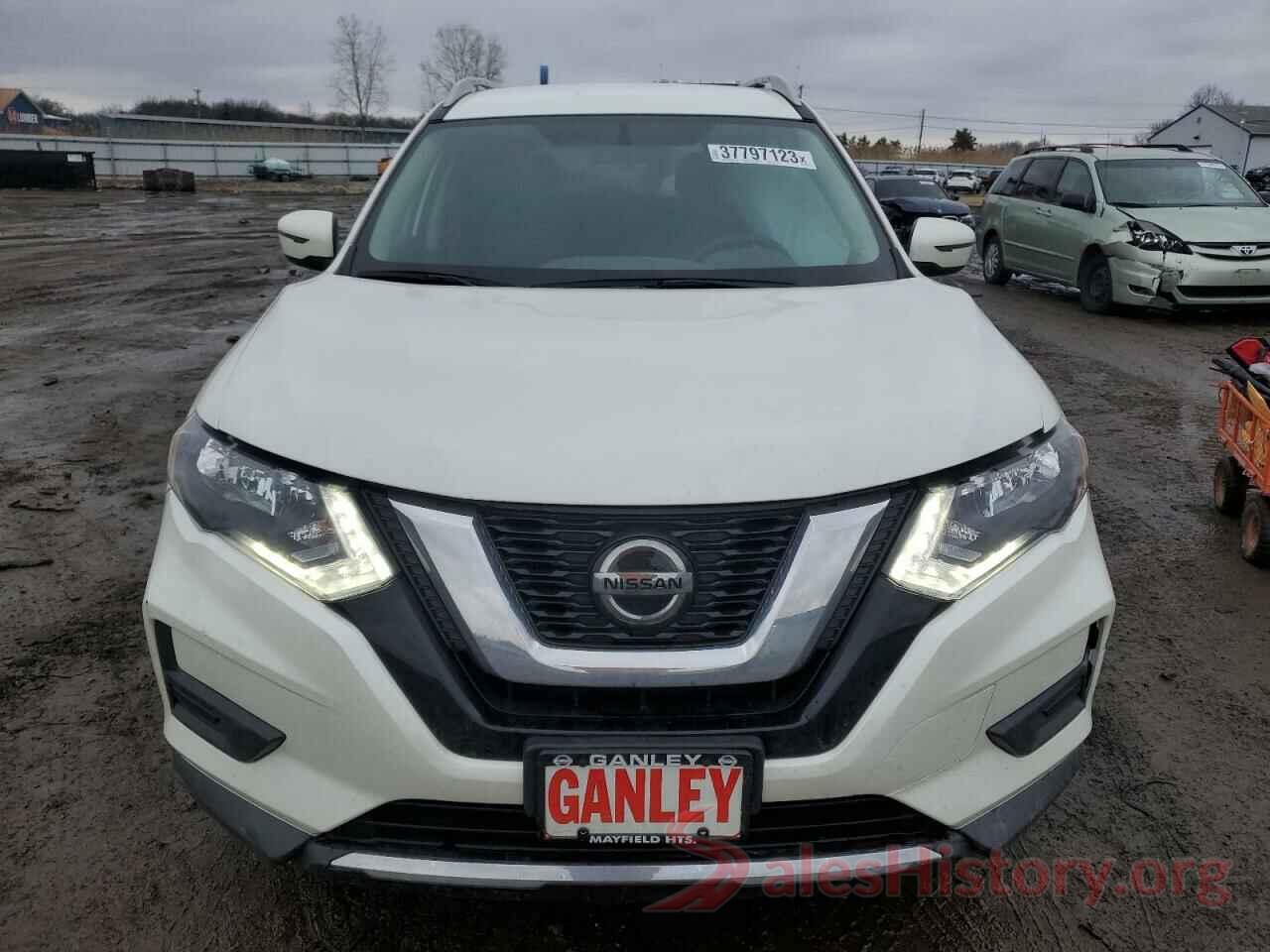 5N1AT2MV2JC817379 2018 NISSAN ROGUE