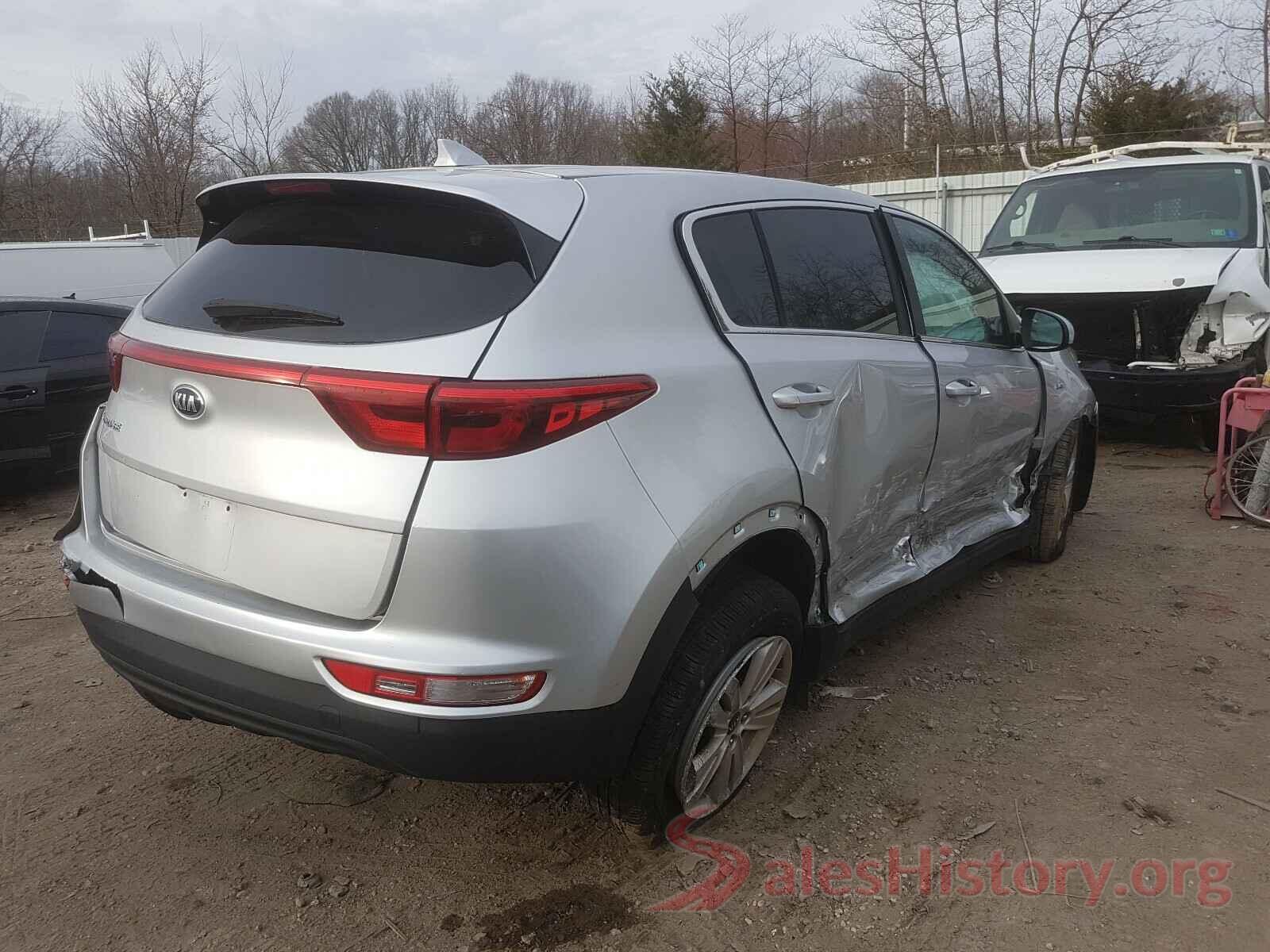 KNDPMCAC2J7308499 2018 KIA SPORTAGE