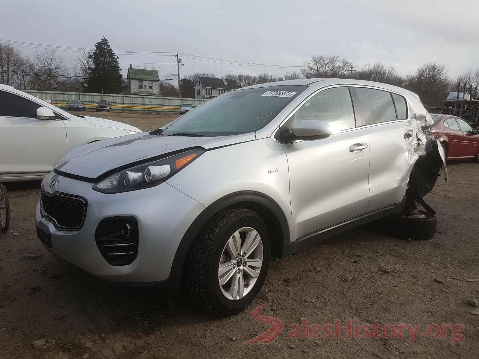 KNDPMCAC2J7308499 2018 KIA SPORTAGE