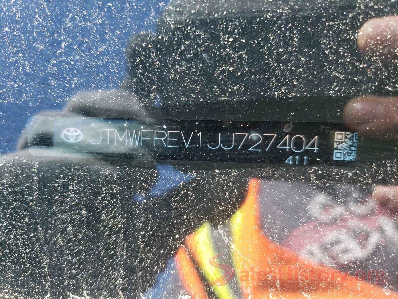 JTMWFREV1JJ727404 2018 TOYOTA RAV4