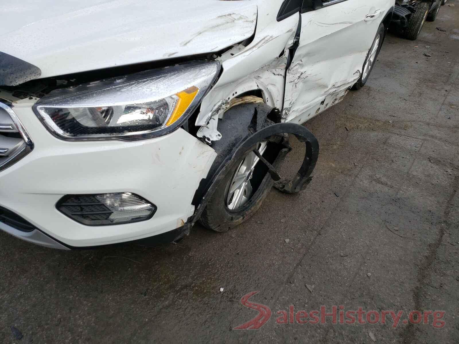 1FMCU9GD0JUC94570 2018 FORD ESCAPE