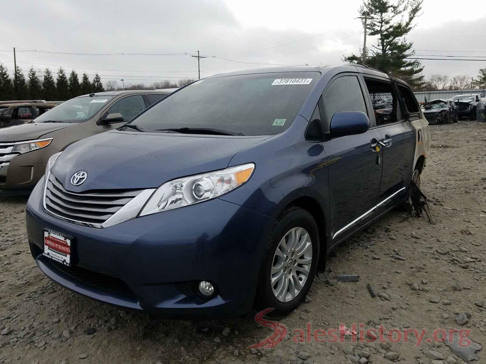 5TDYZ3DC3HS877010 2017 TOYOTA SIENNA