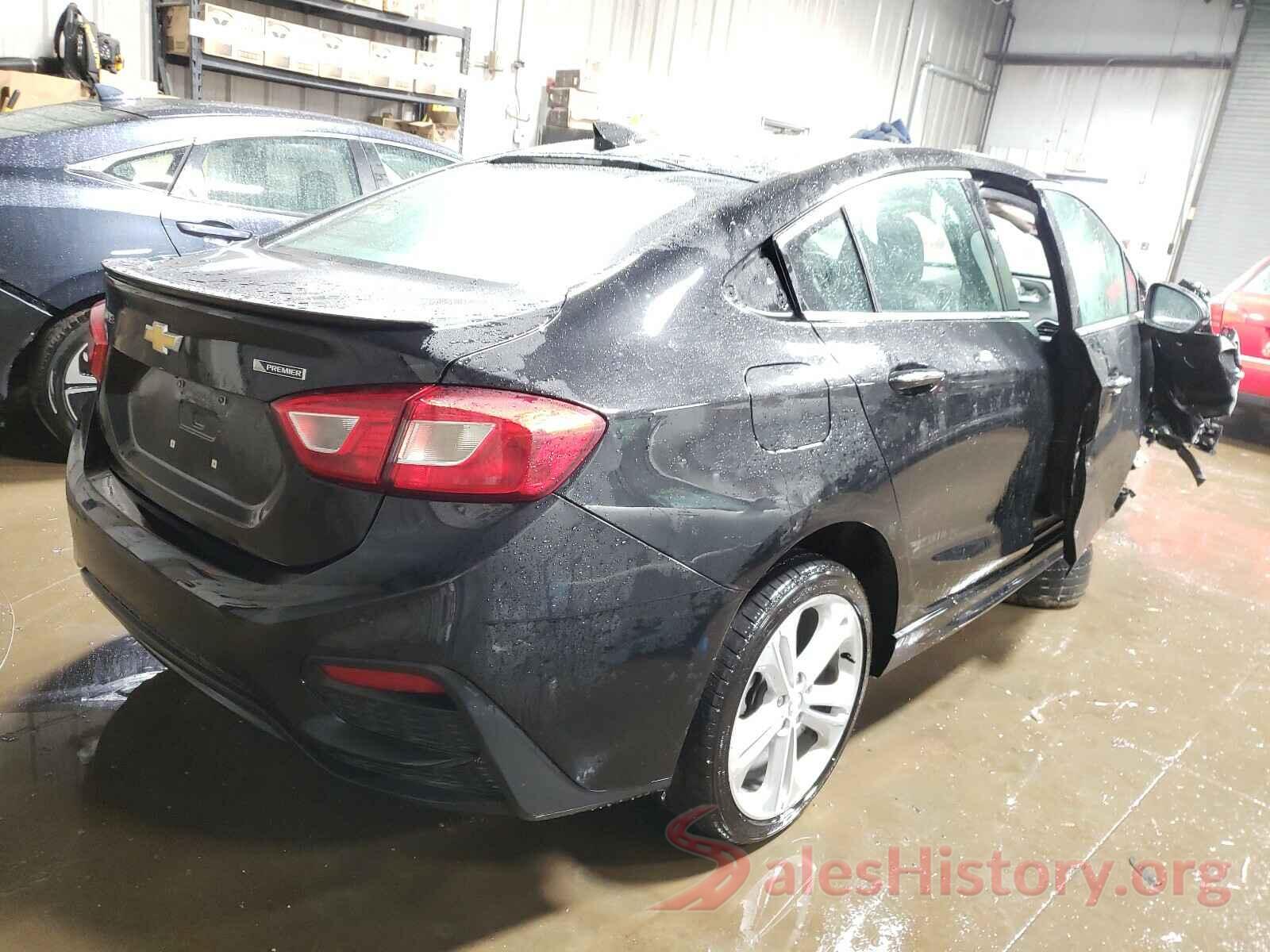 1G1BF5SM4J7236043 2018 CHEVROLET CRUZE