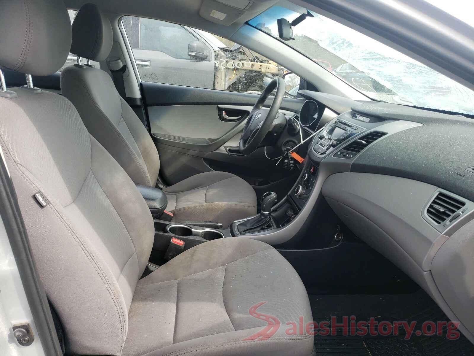 5NPDH4AE8GH767636 2016 HYUNDAI ELANTRA