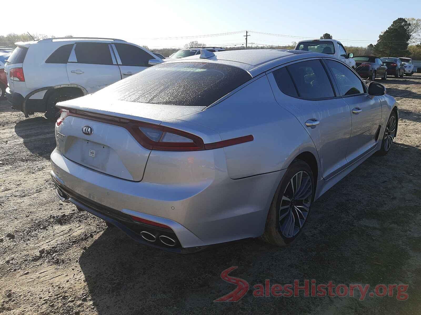 KNAE25LA5J6032780 2018 KIA STINGER