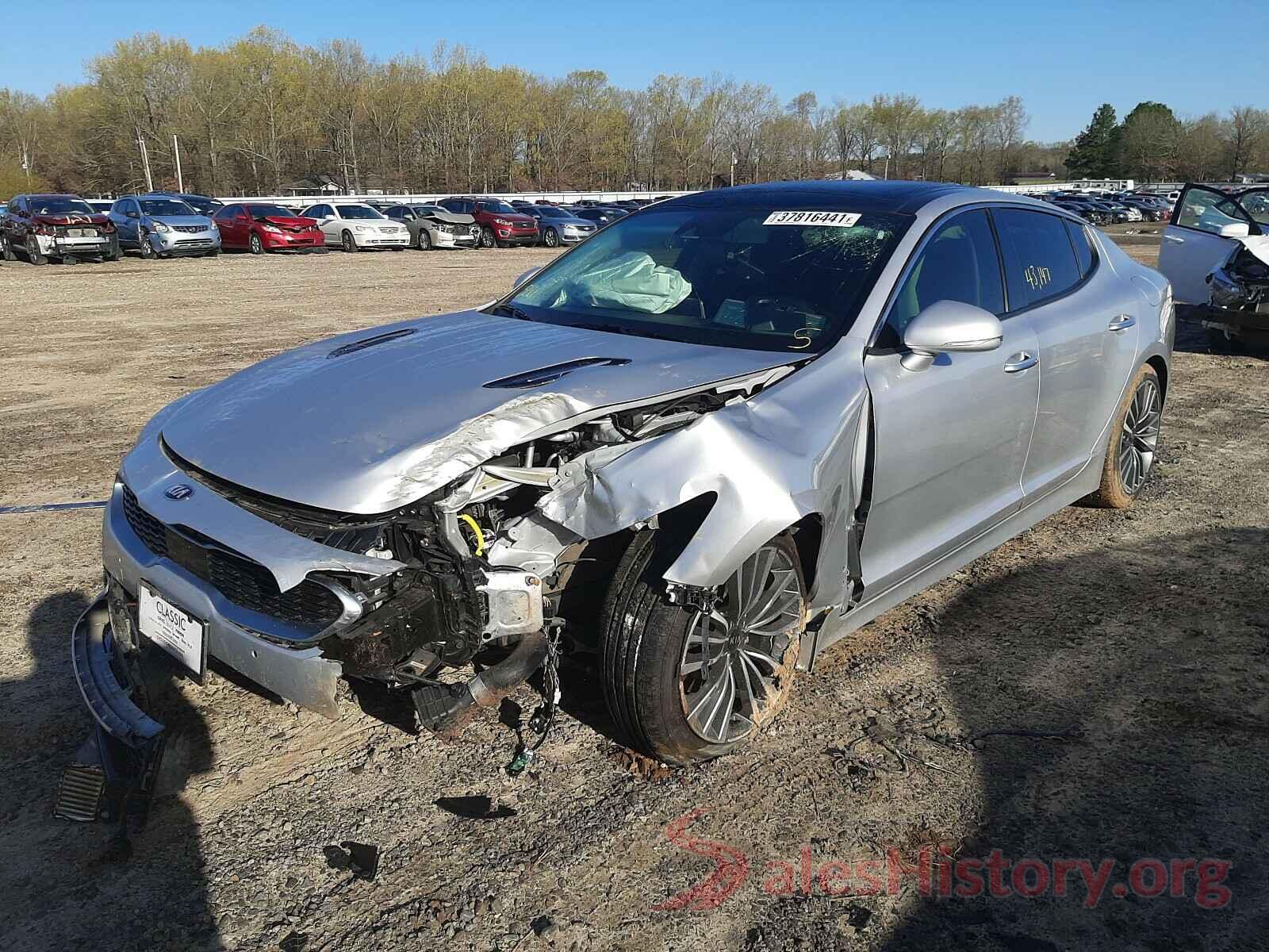 KNAE25LA5J6032780 2018 KIA STINGER