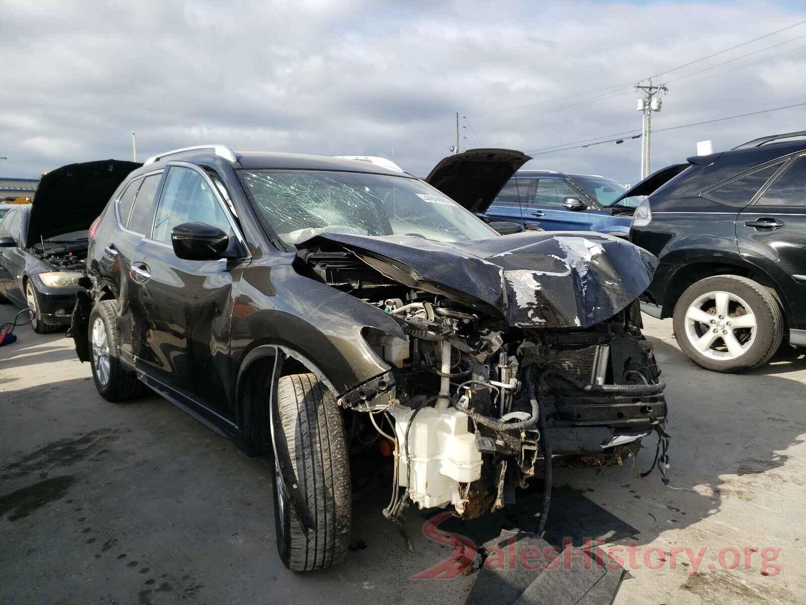 KNMAT2MV7HP565944 2017 NISSAN ROGUE