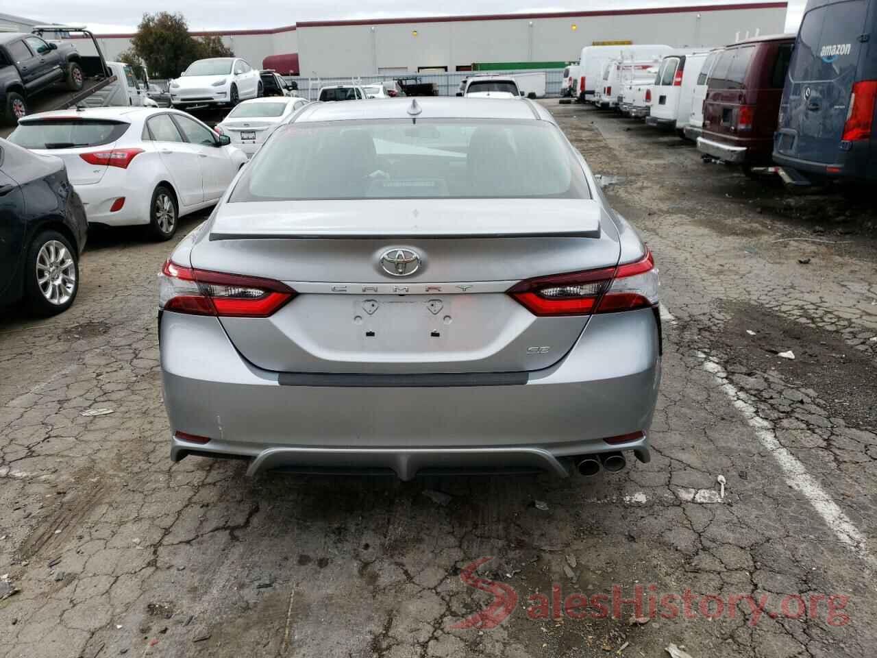 4T1G11AK1MU580676 2021 TOYOTA CAMRY