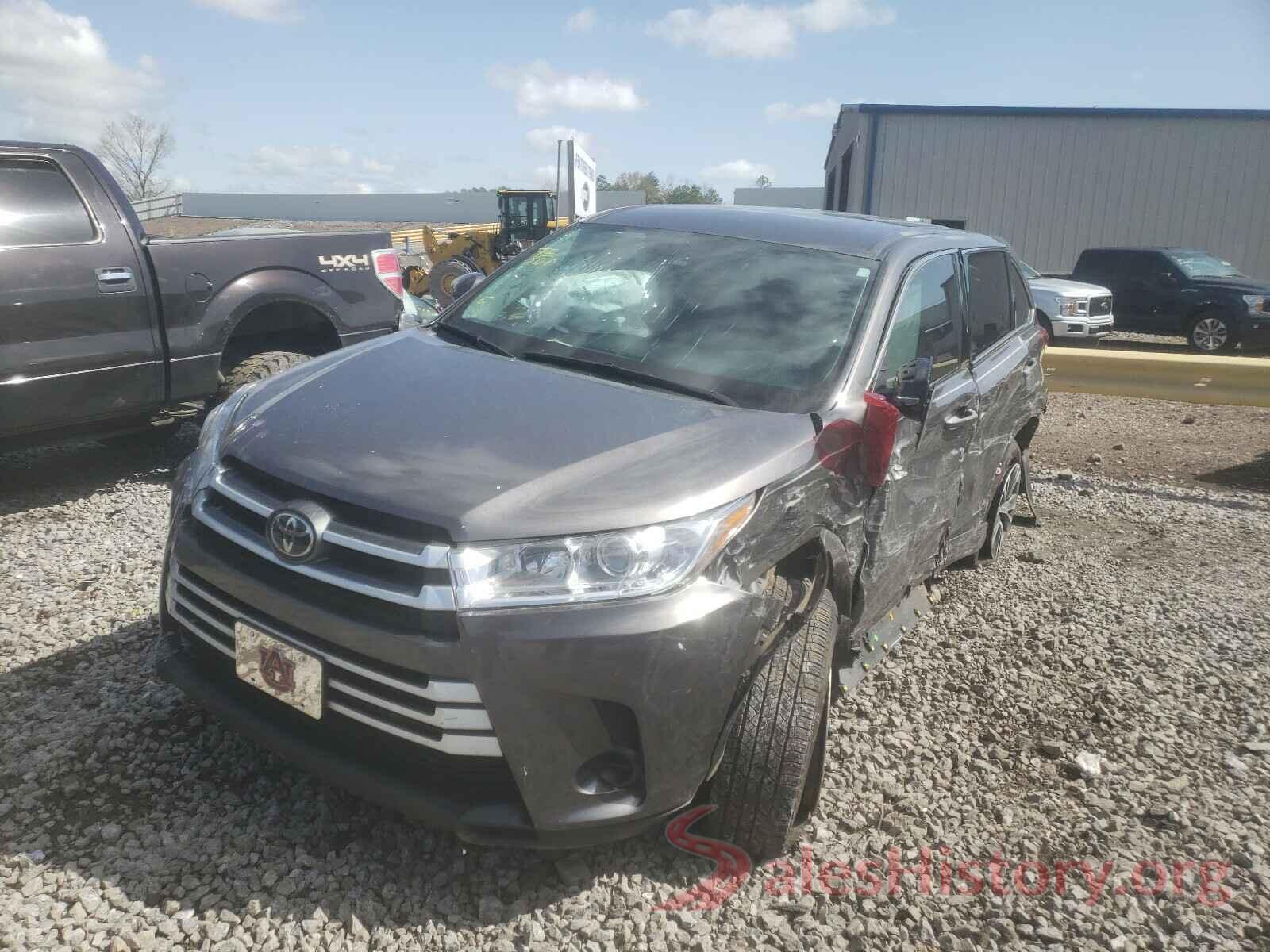 5TDZARFH5HS024440 2017 TOYOTA HIGHLANDER