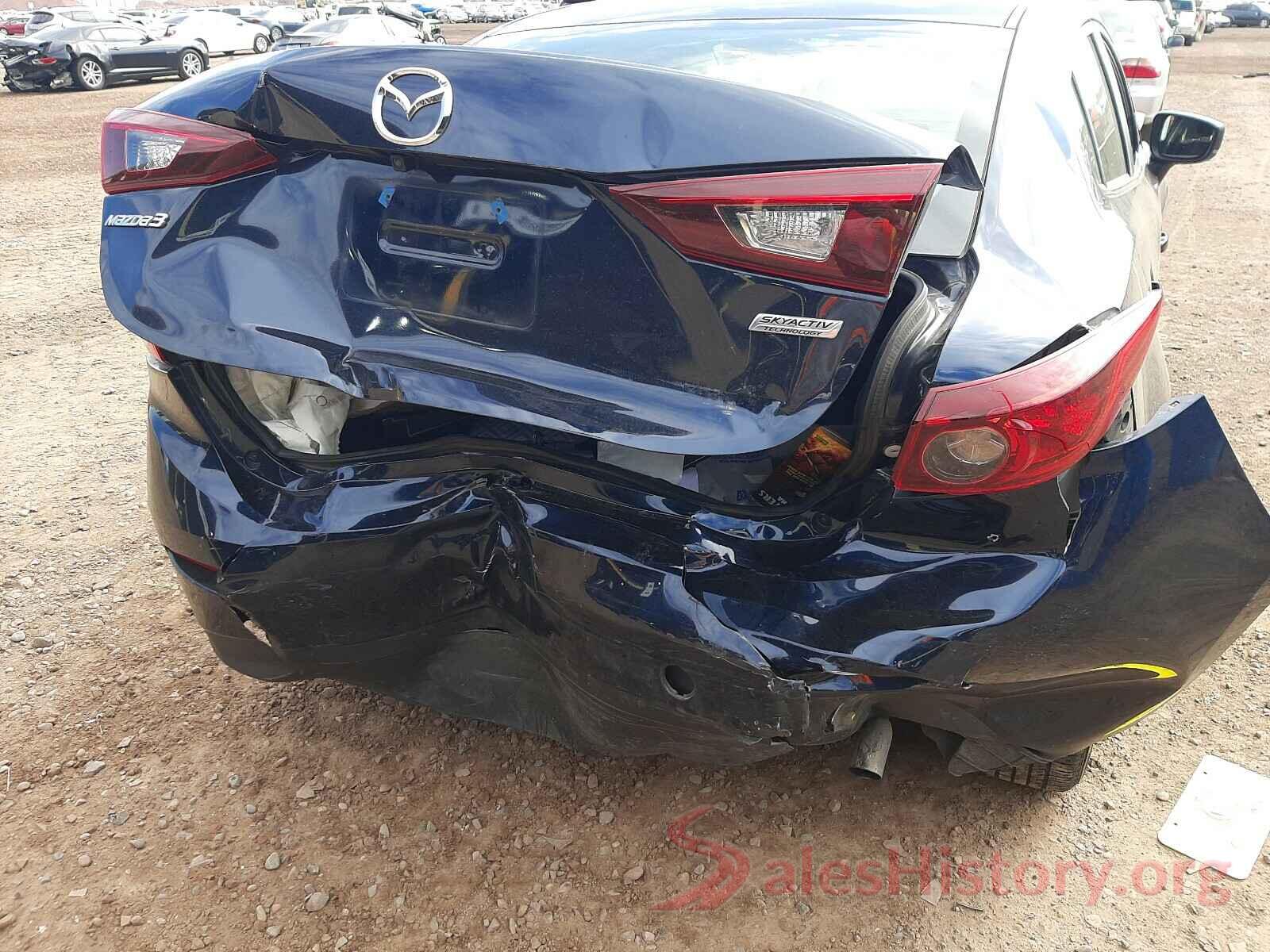 3MZBN1U75JM262289 2018 MAZDA 3