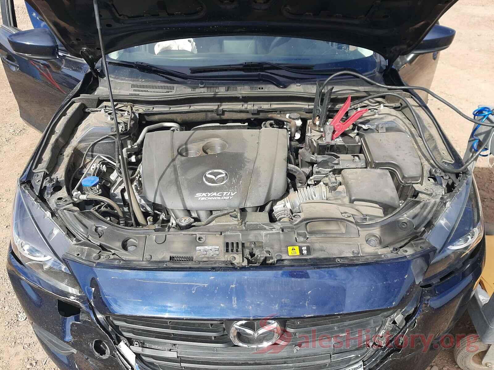 3MZBN1U75JM262289 2018 MAZDA 3