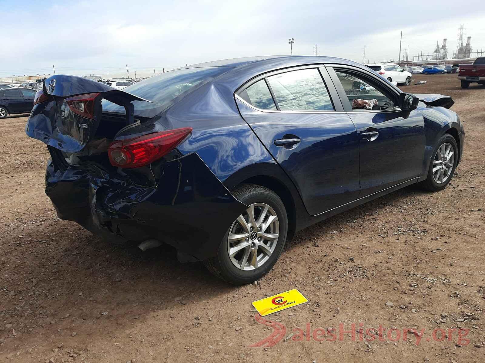 3MZBN1U75JM262289 2018 MAZDA 3