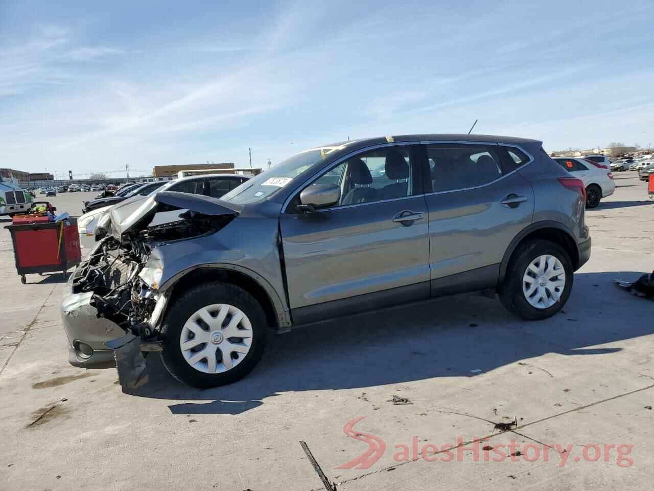 JN1BJ1CP6JW161572 2018 NISSAN ROGUE