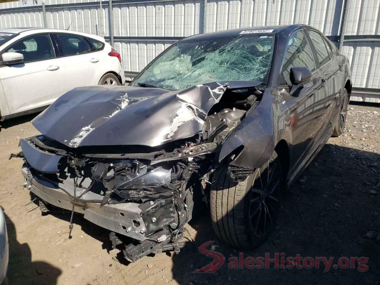 4T1G11AK2MU558329 2021 TOYOTA CAMRY