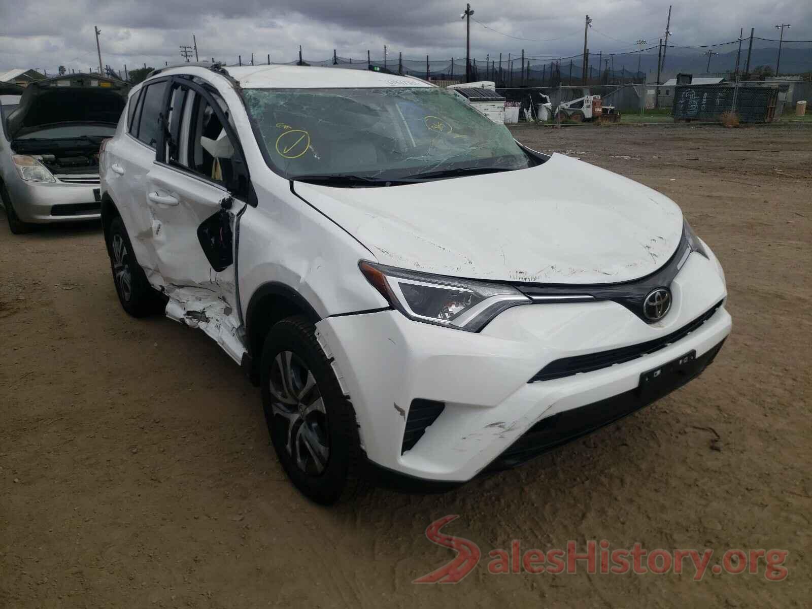 2T3ZFREV5HW390082 2017 TOYOTA RAV4