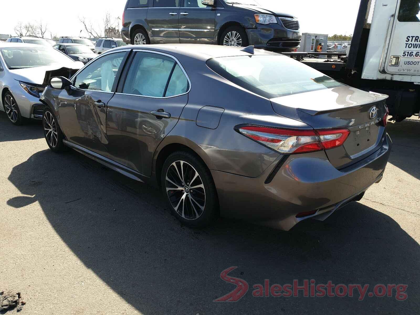 4T1B11HK2KU742604 2019 TOYOTA CAMRY