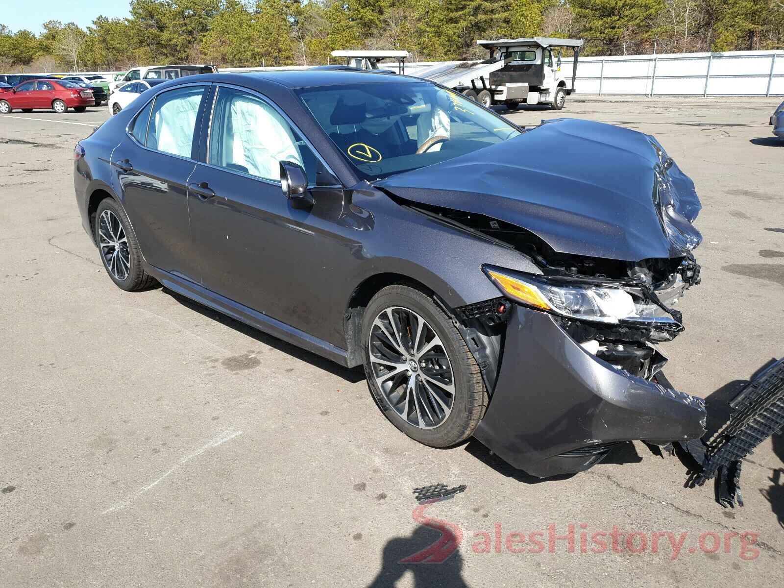 4T1B11HK2KU742604 2019 TOYOTA CAMRY