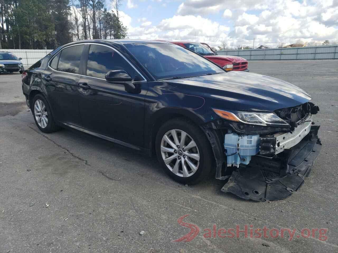 JTNB11HK5J3011931 2018 TOYOTA CAMRY