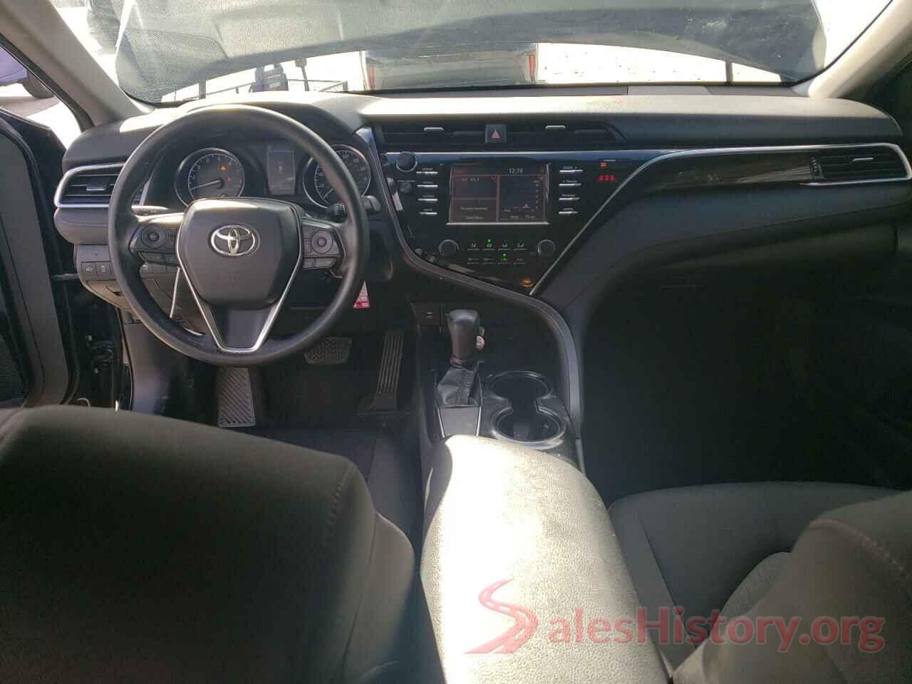 JTNB11HK5J3011931 2018 TOYOTA CAMRY