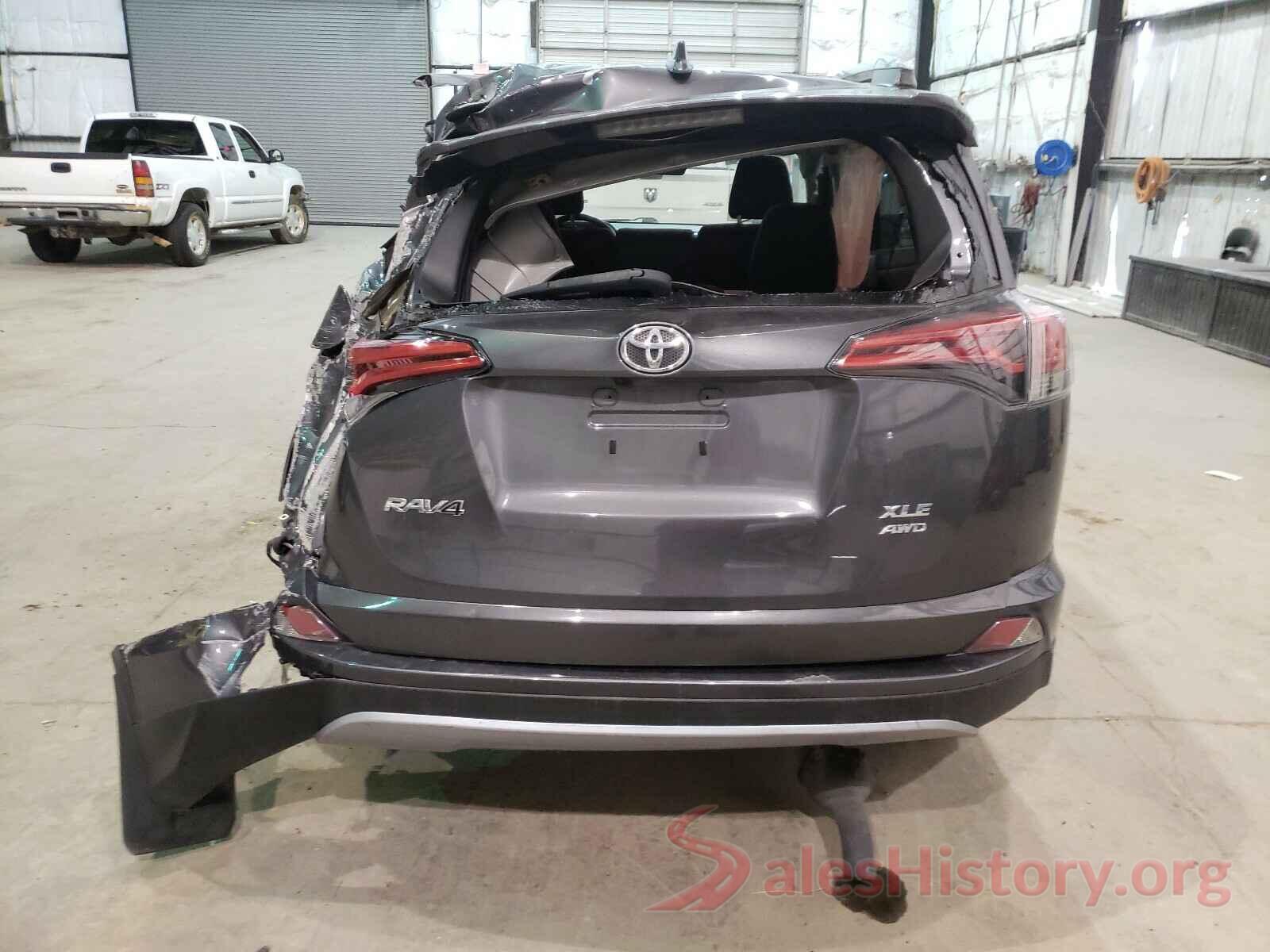 2T3RFREVXHW631537 2017 TOYOTA RAV4