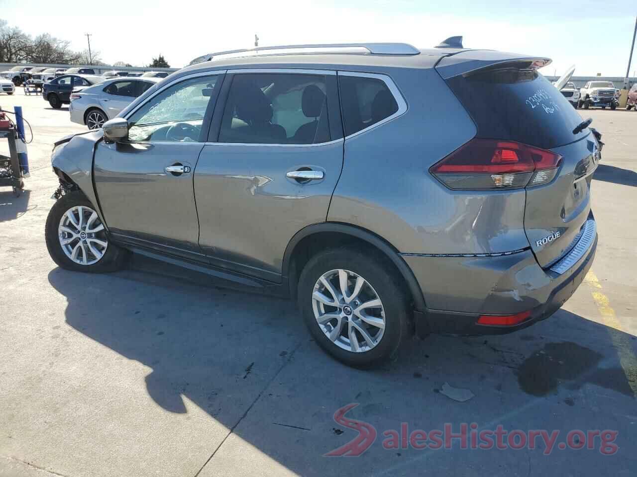 KNMAT2MV7JP595175 2018 NISSAN ROGUE